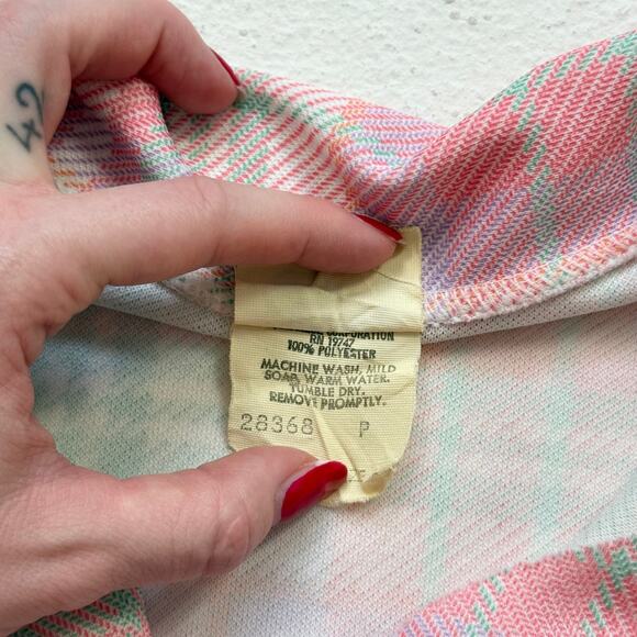 Vintage 70s Land n’ Sea Pastel Plaid Button Up Blouse, Size XL - Picture 8 of 9